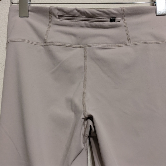 Mono B Taupe Leg Cutout Leggings Size Medium. Excellent pre-owned condition - Picture 5 of 7